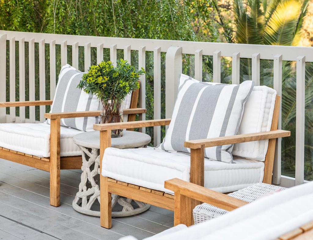 How To Keep Your Outdoor Furniture Clean By Marie Flanigan